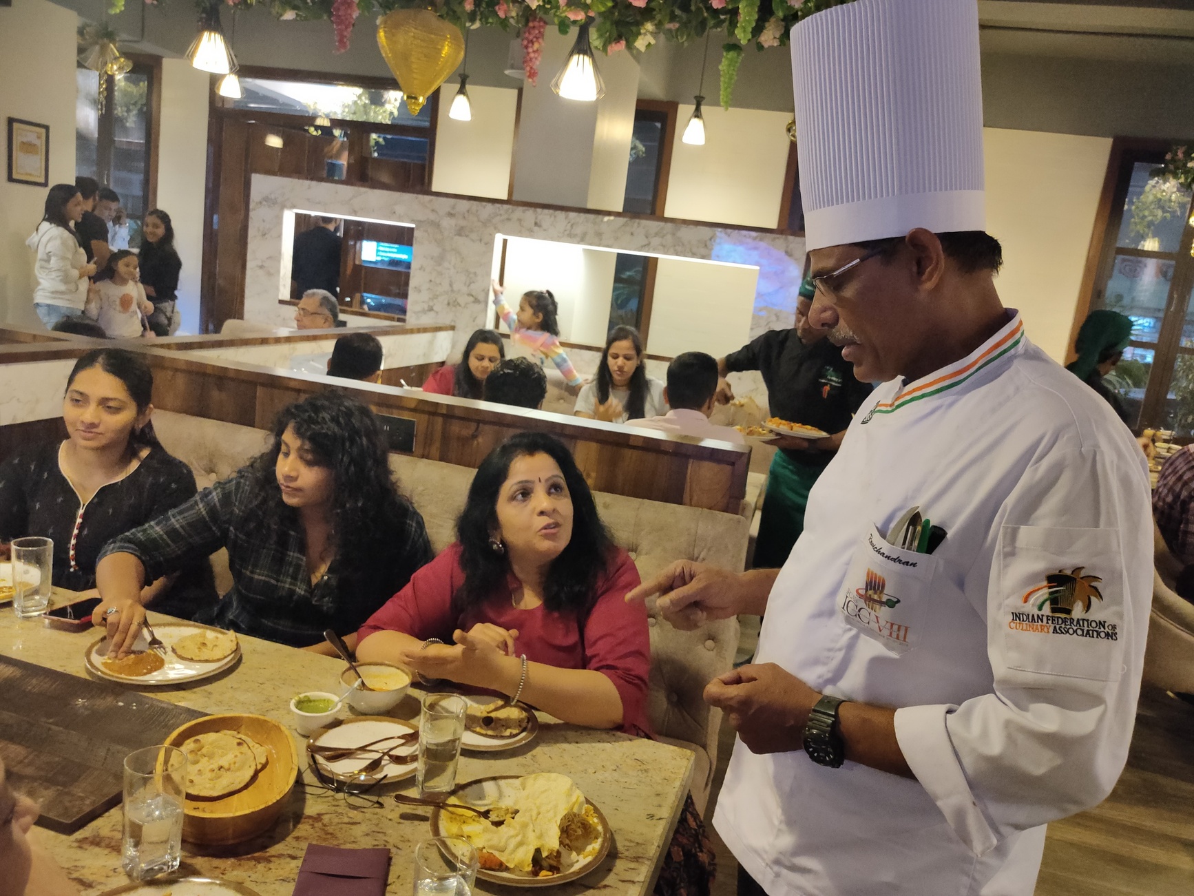 Chef AVR training team in professional kitchen